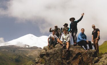 Восхождение на Эльбрус с севера. Поляна Эмануэля